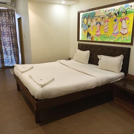 Hotel Ronaldos Old Goa Panaji Esterno foto